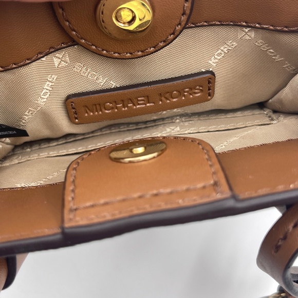 Michael Kors Mercer XSmall Signature leather Crossbody Bag in Brown handbag - Picture 12 of 13
